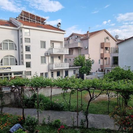Dom B Apartments بودفا المظهر الخارجي الصورة