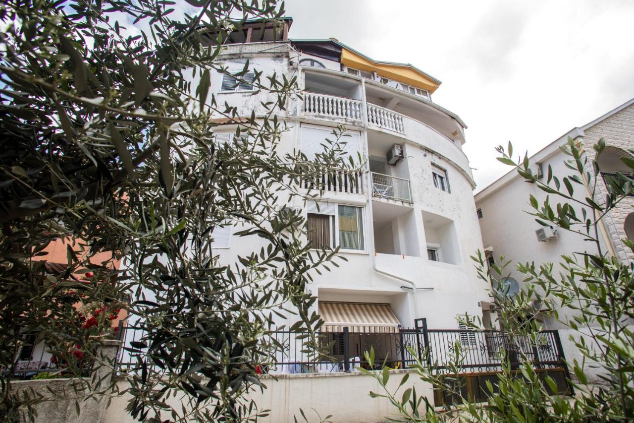 Dom B Apartments بودفا المظهر الخارجي الصورة